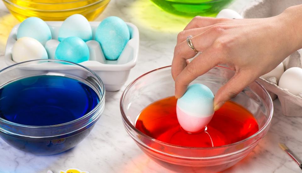 How To Decorate An Easter Egg Get Cracking