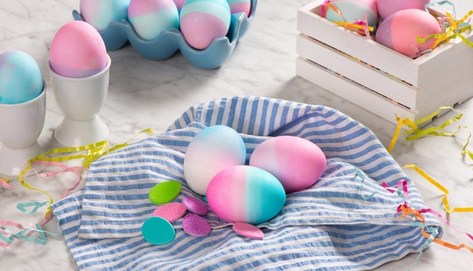 How To Decorate An Easter Egg | Get Cracking