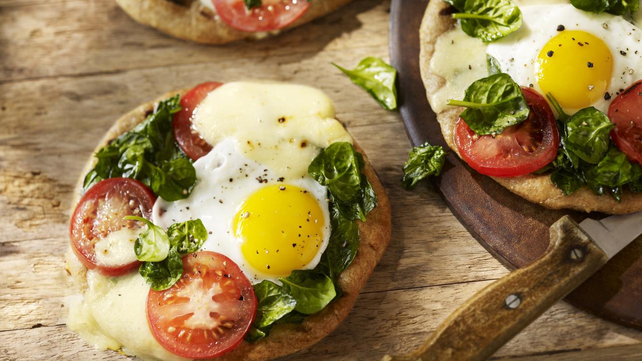 Breakfast Flatbread Recipe | Get Cracking