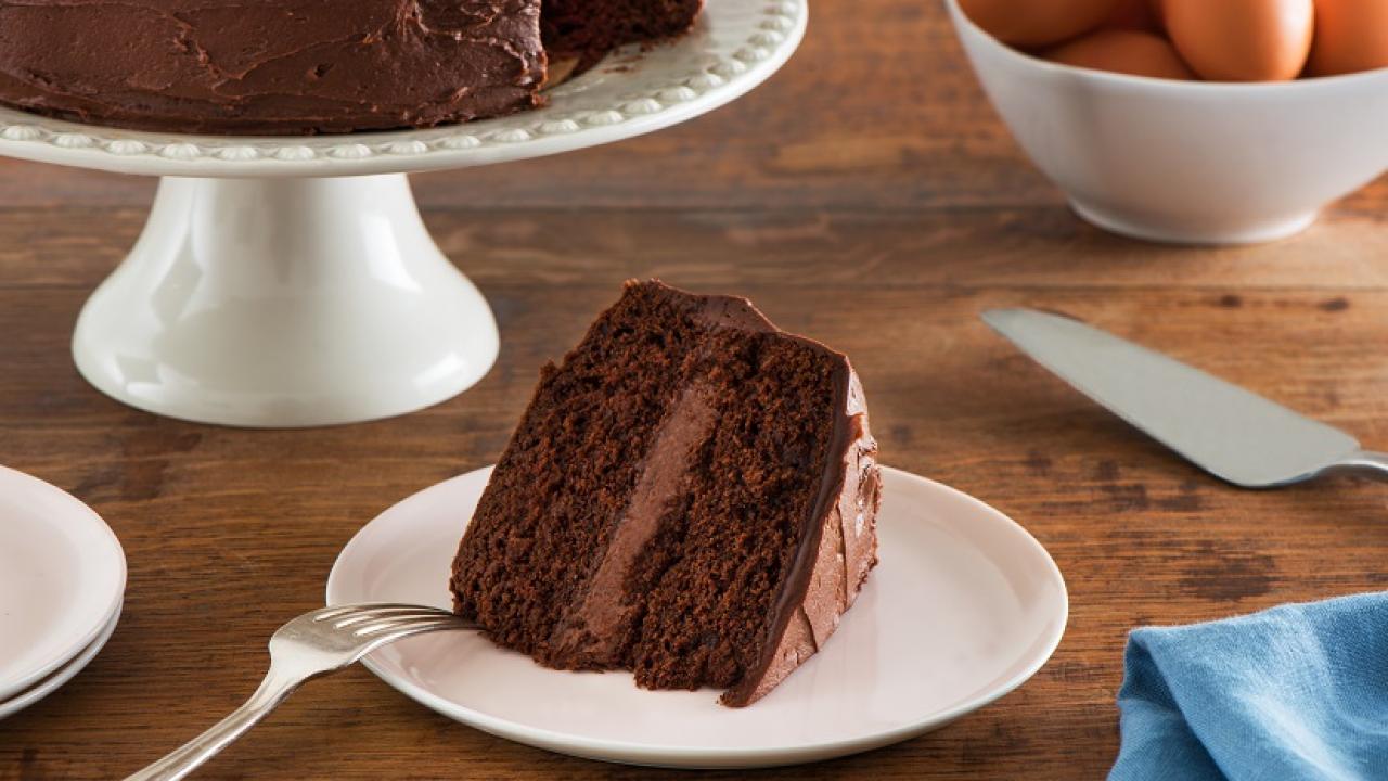chocolate cake for two - Two Red Bowls